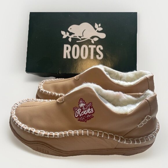 NIB ROOTS TAN LEATHER COMFORT SLIPPERS Cozy Faux Fur Lined Rubber Sole sz 8 - Picture 2 of 9